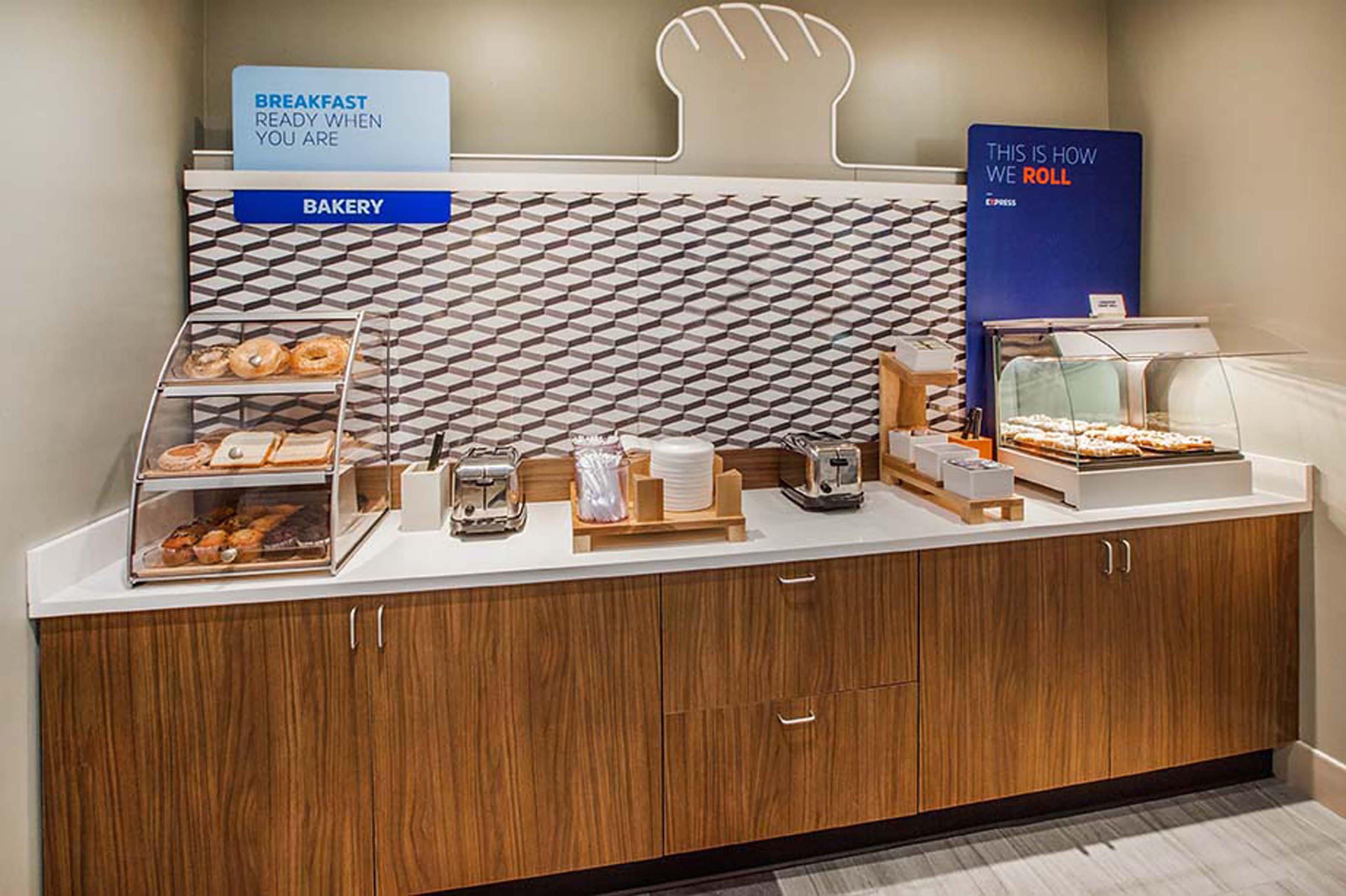Holiday Inn Express & Suites Russellville By Ihg Ngoại thất bức ảnh